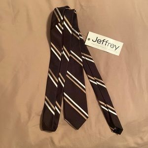 Jeffrey New York silk narrow tie. Band of Outsiders collection and silk tie